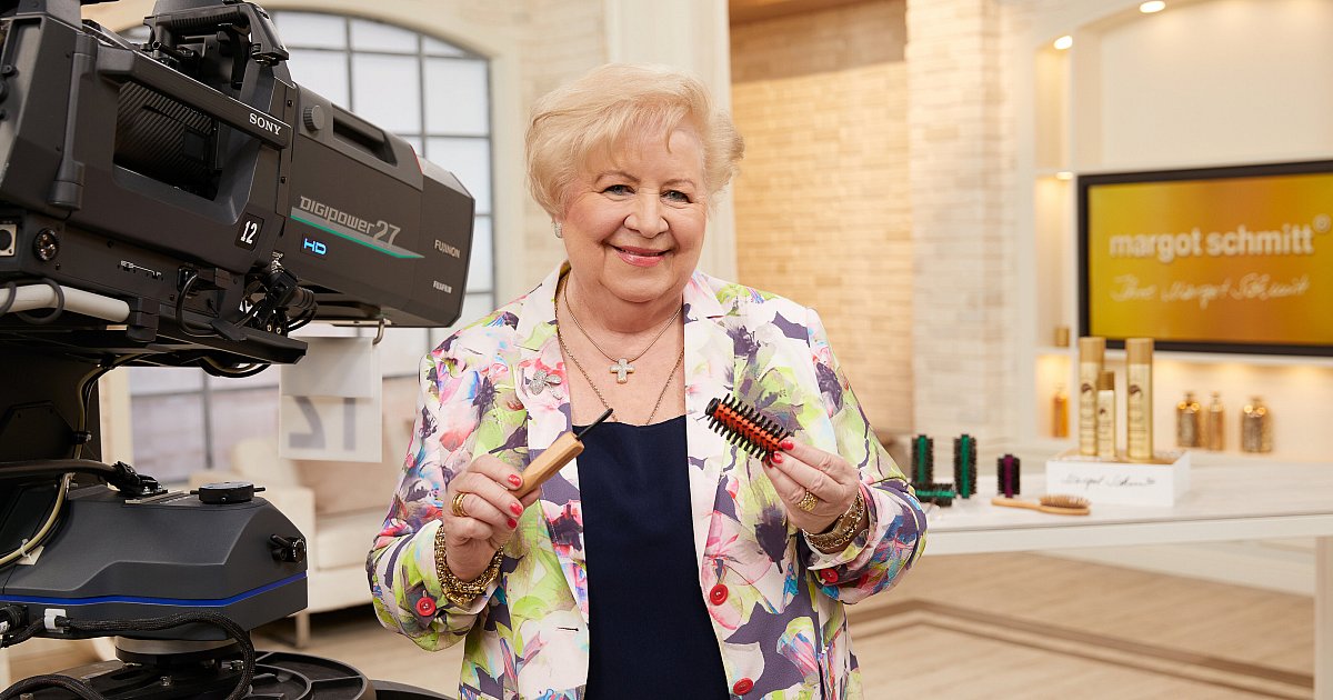„Ich bin eine Rampensau“: Diese Frau aus dem Kreis Herford ist die Königin des Teleshoppings