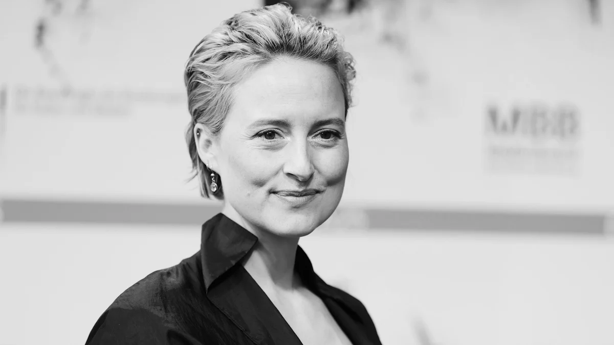 Schauspielerin Wanda Perdelwitz nach Fahrradunfall gestorben - Medien