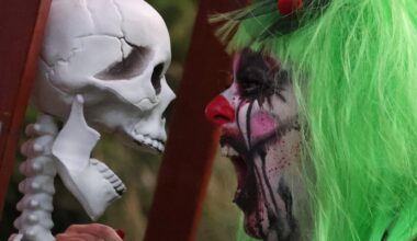 Zu Halloween treiben dann auch Schauspieler auf dem Reilsberg ihr Unwesen, um die Szenerie noch lebendiger zu machen.