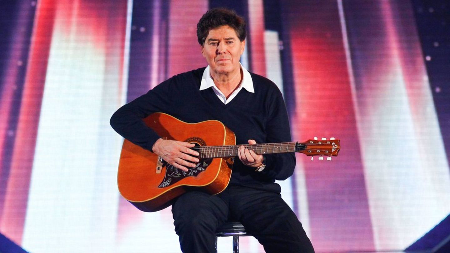 Jack White arbeitete mit vielen nationalen und internationalen Stars zusammen. 2014 beendete er seine aktive Karriere.