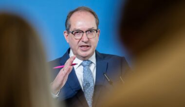 Dobrindt über Cannabis-Legalisierung: „Ein richtiges Scheißgesetz“ | Politik