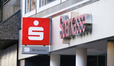 Sparkasse Düsseldorf verweigert Frau Auszahlung der Altersvorsorge