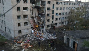 Ein schwer beschädigtes Gebäude in Saporischschja