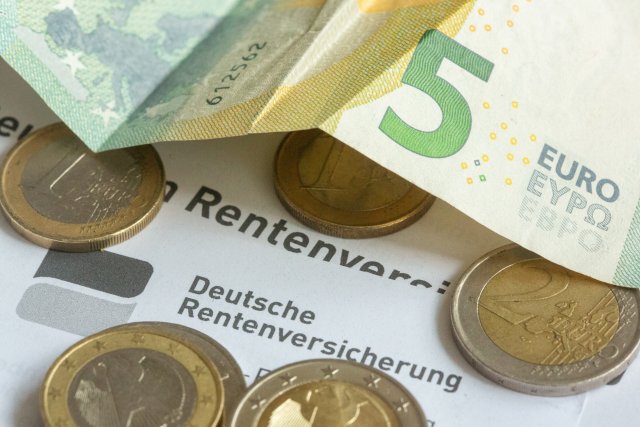 Heizen oder essen? Angesichts mickriger Renten müssen viele alte Menschen darauf achten, ihre Münzen beisammenzuhalten.