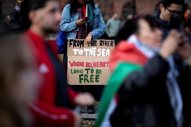 Umstrittene Parole: Auch in abgewandelter Form halten manche sie für strafwürdig.