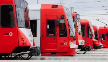 Köln: KVB mit Kampagne gegen lautes Telefonieren in Bus und Bahn