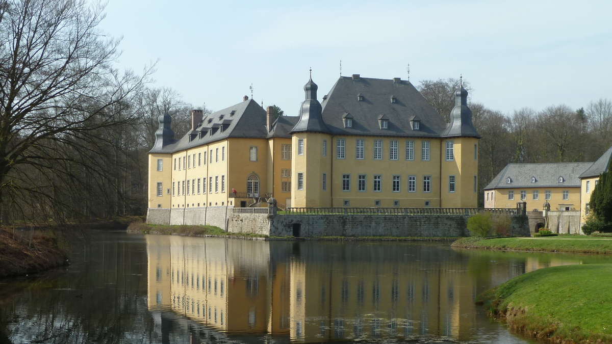 Das märchenhafte Schloss Dyck erkunden