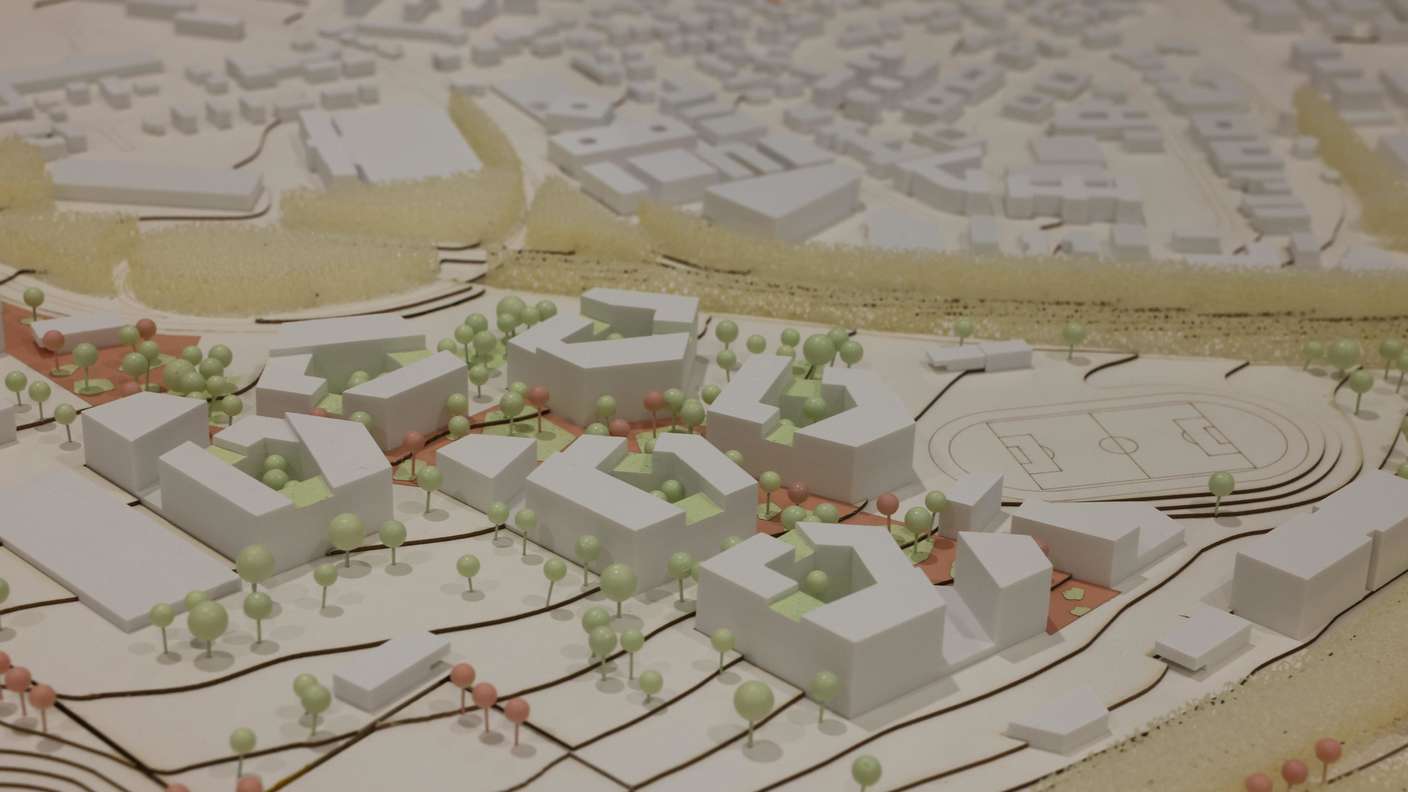 Der Siegerentwurf sieht fünfeckige Gebäude vor.