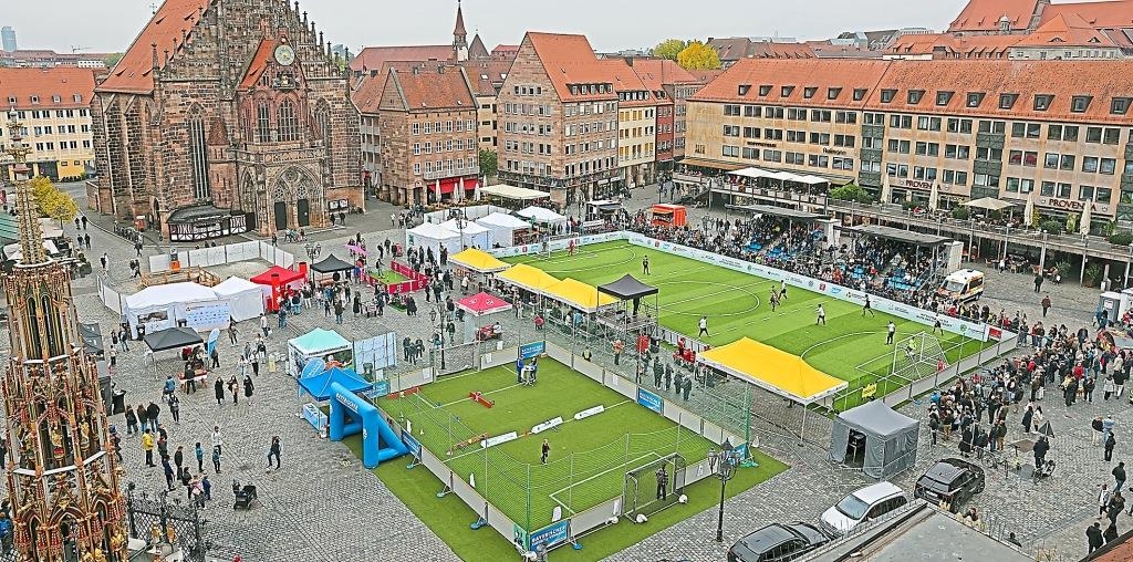 Nürnberger Hauptmarkt wird zur Bühne der Vielfalt