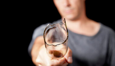 29-Jähriger greift Jugendliche mit Glasflasche an