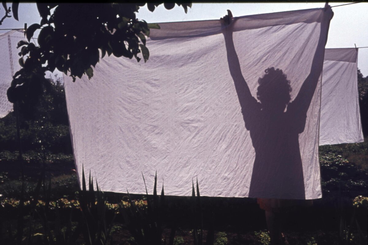 „Blinde Geister“ von Lina Schwenk: Doch Sprechen war unmöglich