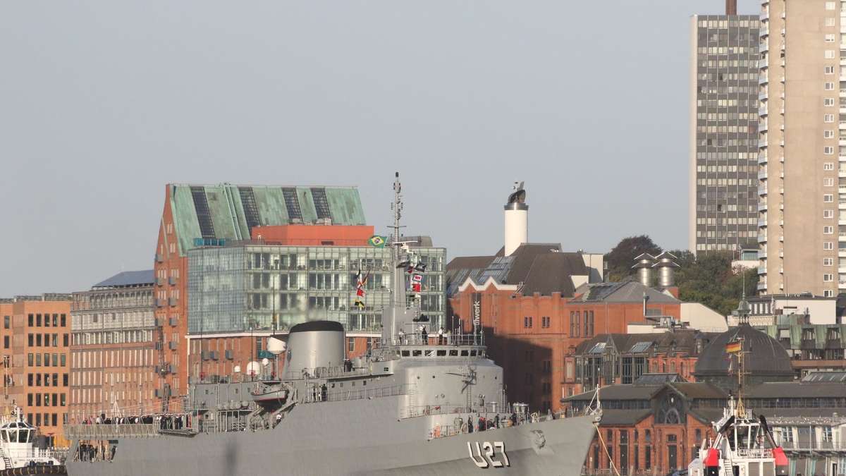 Brasilianisches Kult-Marineschiff zu Gast im Norden – mit neuem Rekord an Bord