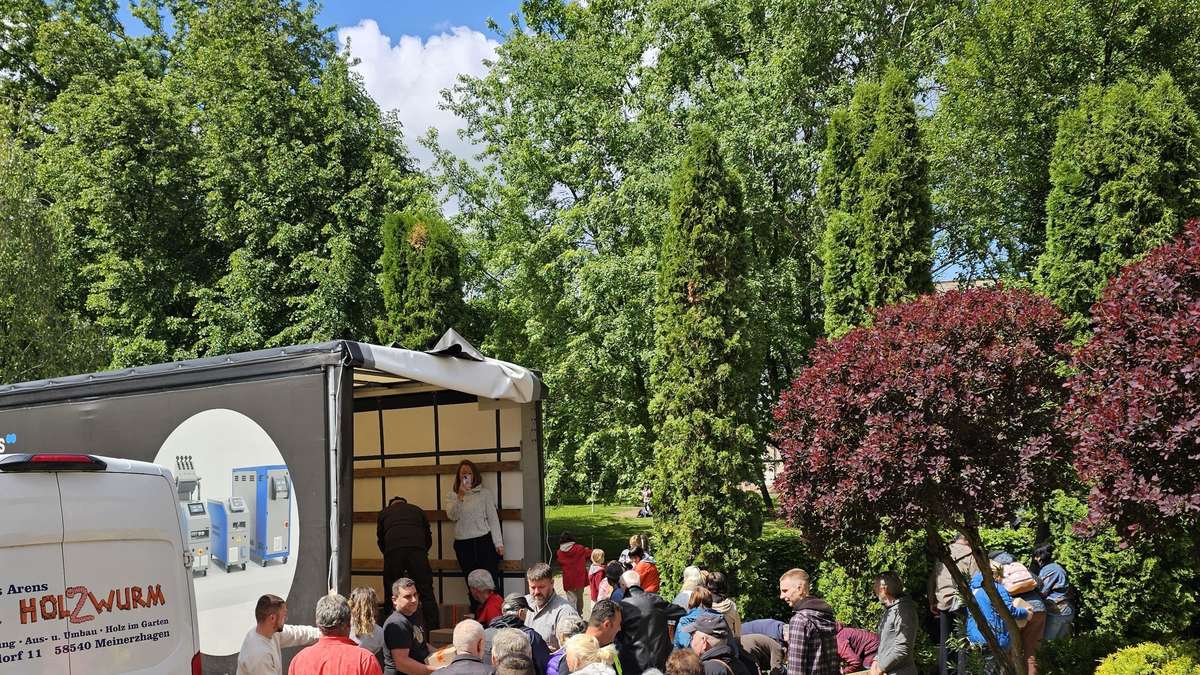 Hilfsgüter für die Frontregion in der Ukraine