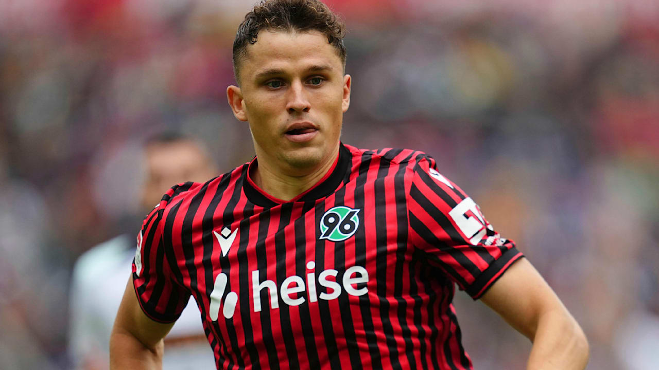 Hannover 96: Gute Pichler-News nach Knie-Schock | Sport