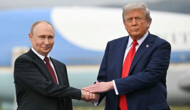 Ukraine-Krieg: Kein baldiges Treffen zwischen Trump und Putin | Politik
