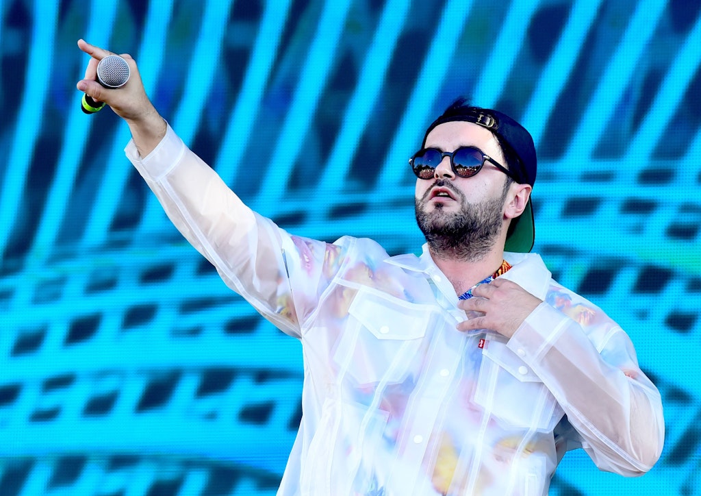 Wer ist der Rapper, den Jan Böhmermann gecancelt hat, und was bedeutet sein Trikot?