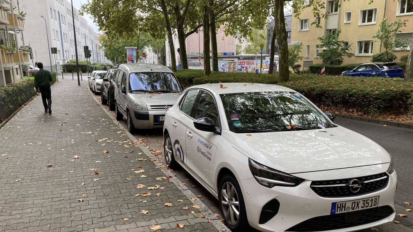 Carsharing-Auto von Free2move in Frankfurt