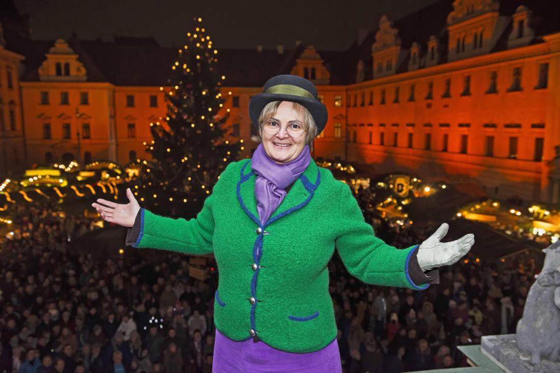 Fürstin Gloria von Thurn und Taxis richtet jedes Jahr den Weihnachtsmarkt in Regensburg aus.