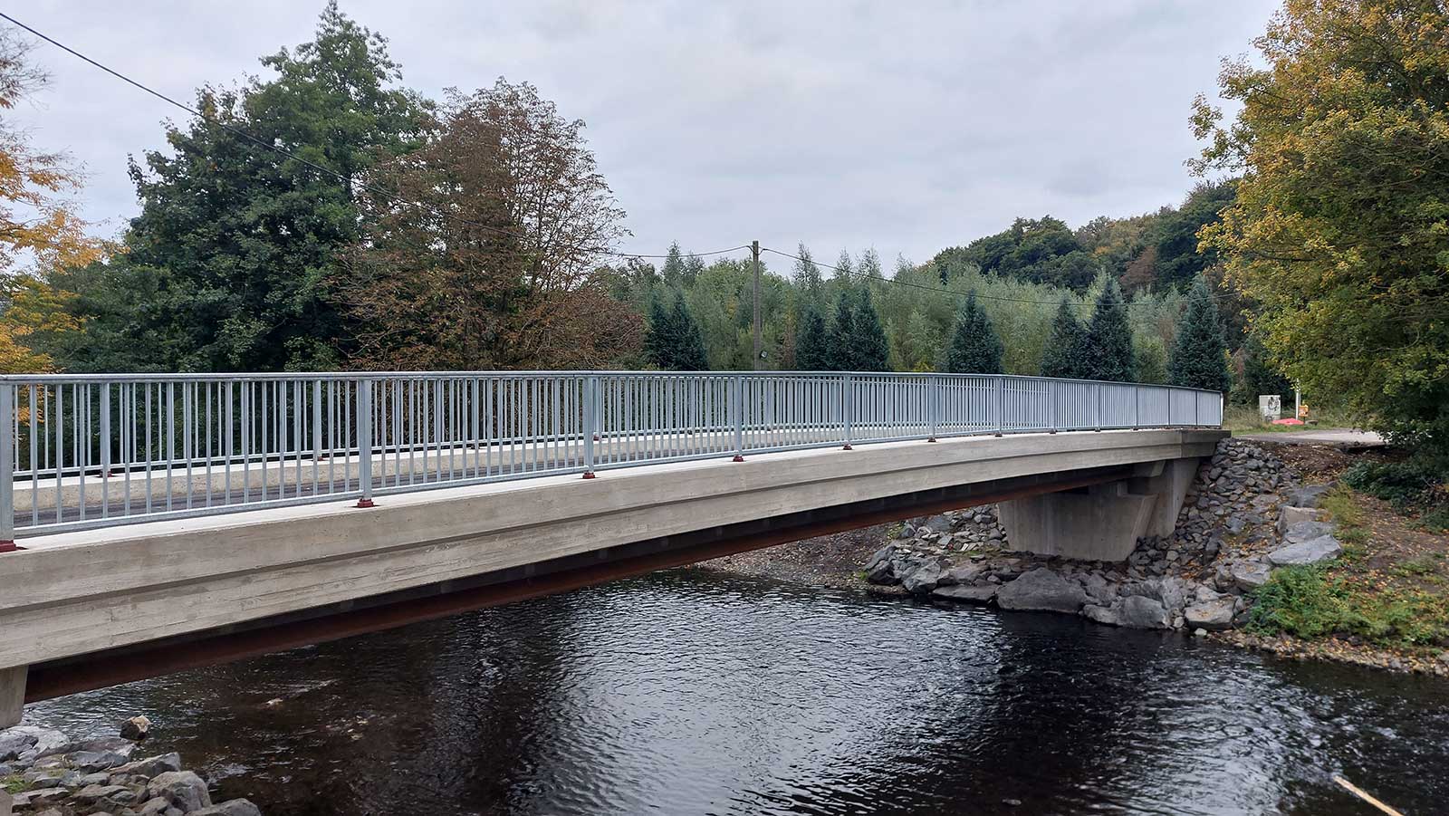 Neue Brücke an der Stoltenhoffstraße ist freigegeben