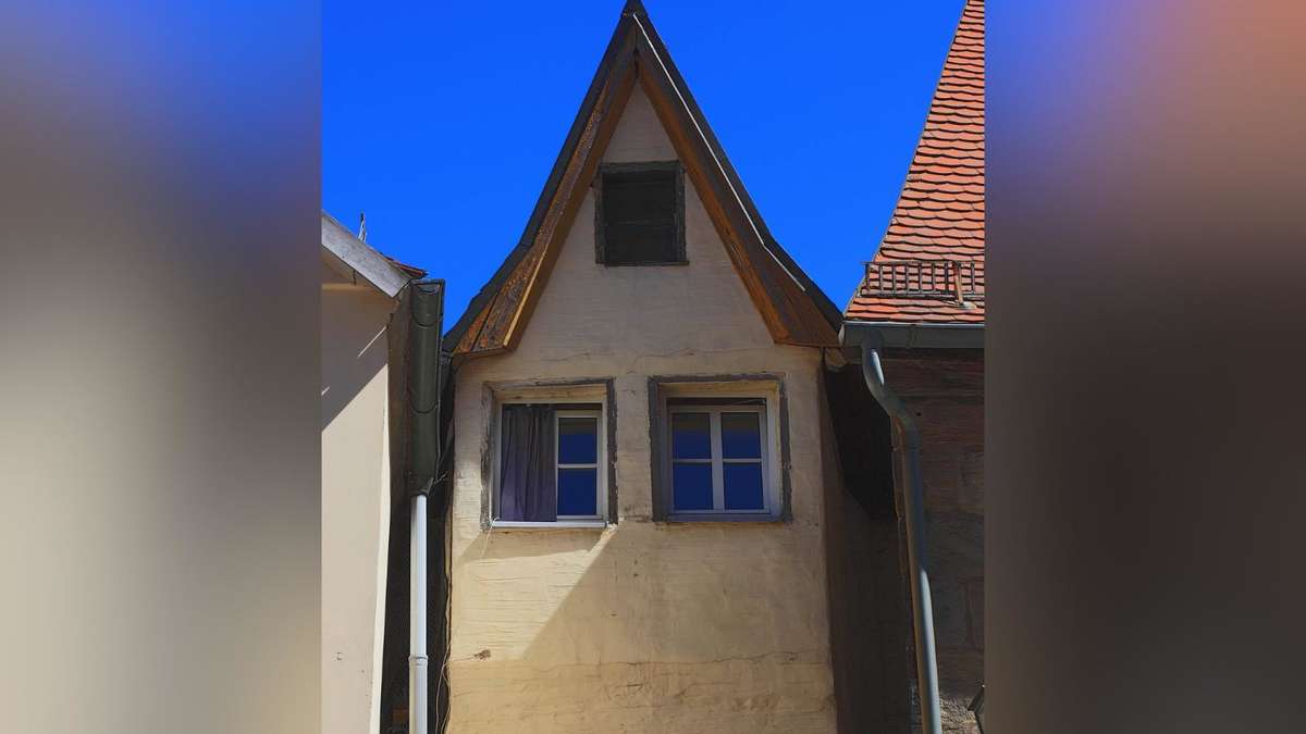 Das schmalste Haus einer Stadt in Bayern