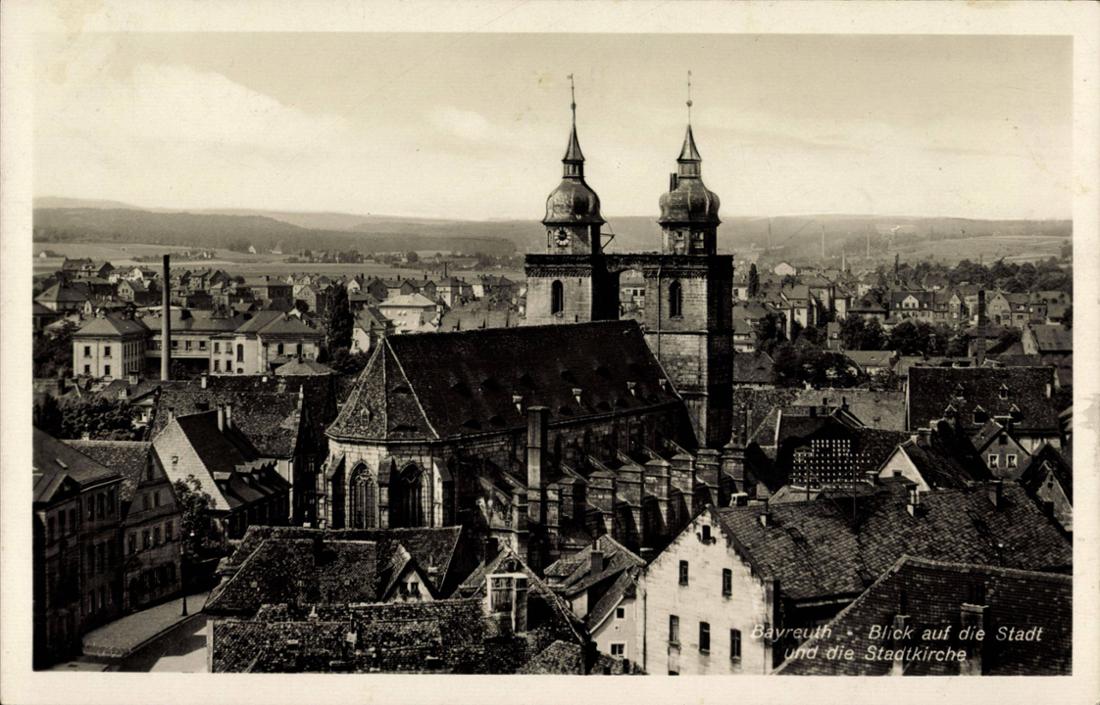 So sah damals der Blick auf die Bayreuther Stadtkirche aus. Das geschätzte Aufnahmedatum des Fotos ist 1935.