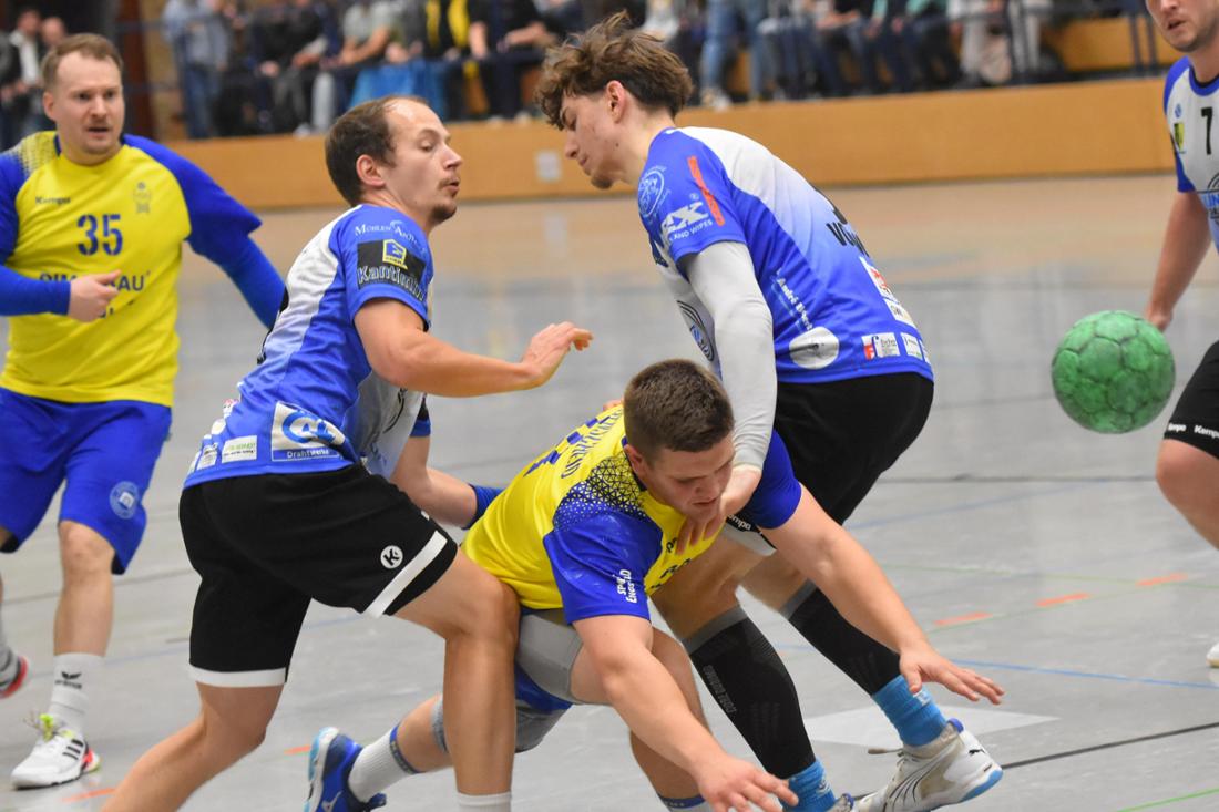 Volle Halle beim Bezirksliga-Derby zwischen TS Evingsen und HSG Lüdenscheid