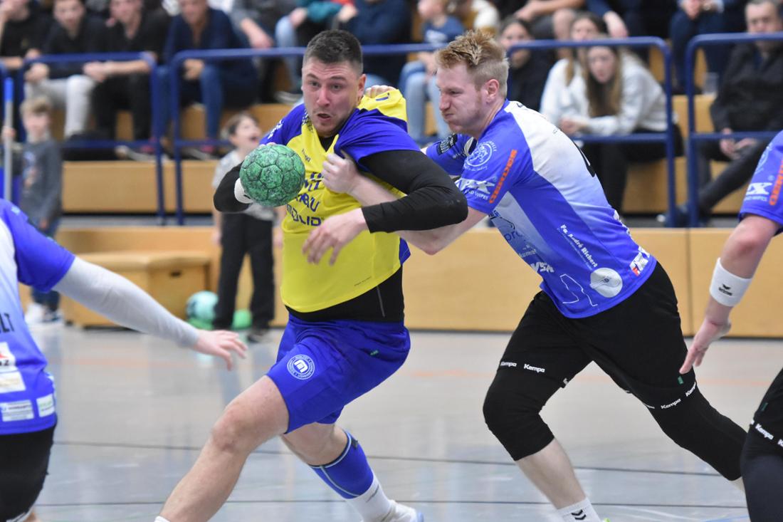 Volle Halle beim Bezirksliga-Derby zwischen TS Evingsen und HSG Lüdenscheid