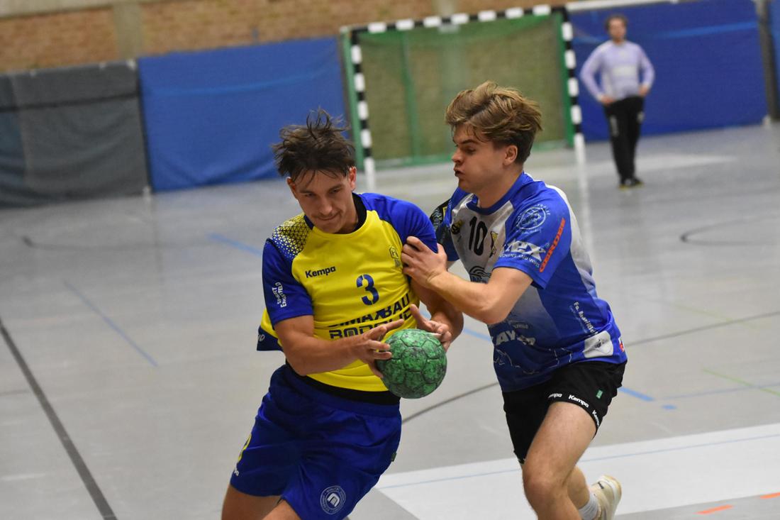 Volle Halle beim Bezirksliga-Derby zwischen TS Evingsen und HSG Lüdenscheid