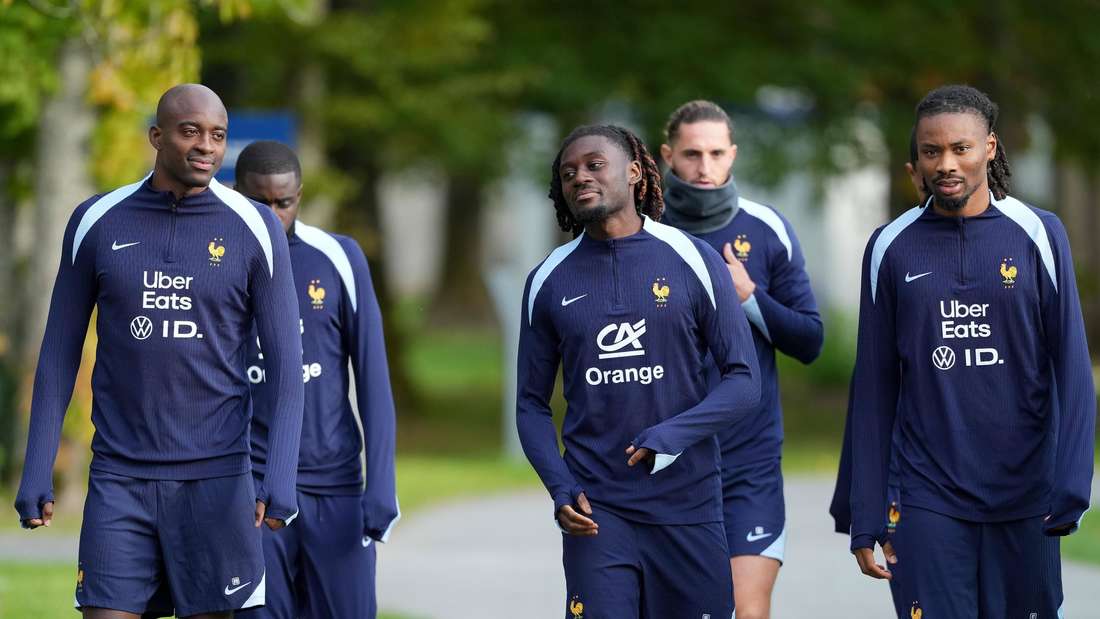 Jean-Phillippe Mateta (l.) durfte sein Länderspieldebüt für Frankreich feiern.