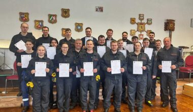 21 junge Feuerwehranwärter für den Ernstfall gerüstet