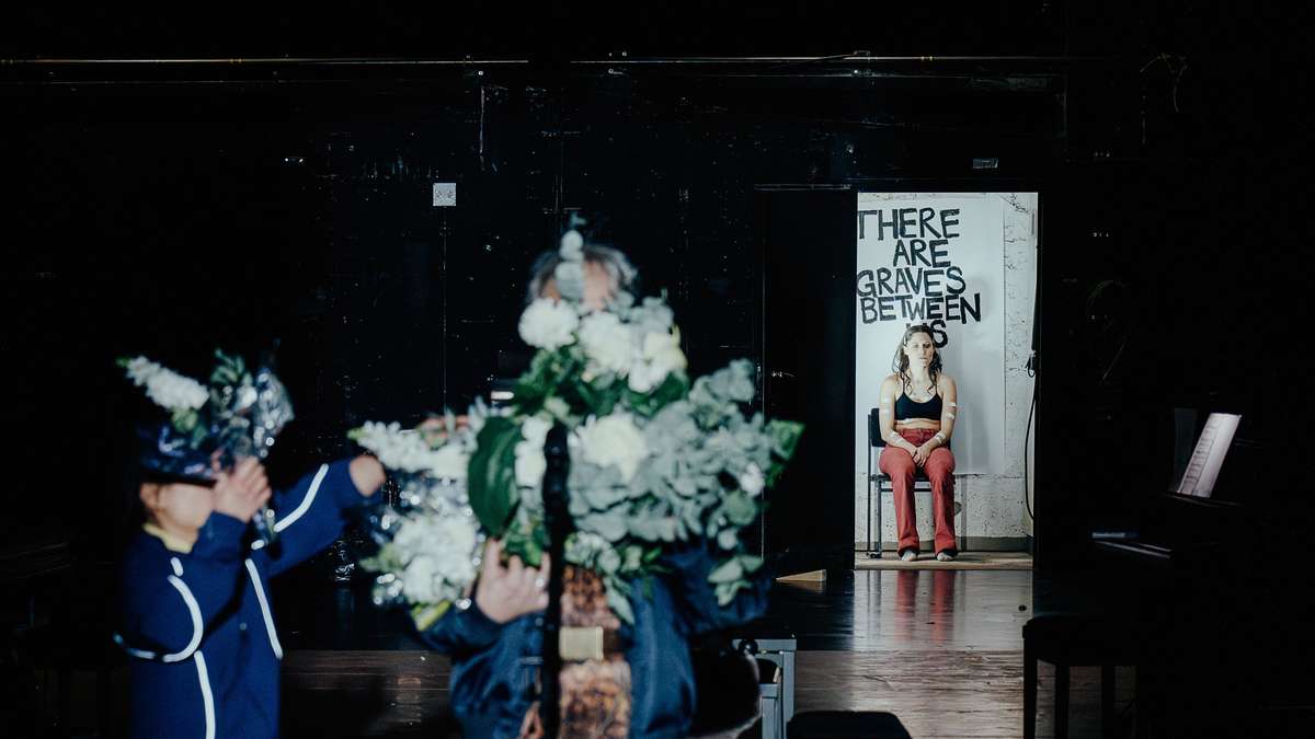 „Antigone“ in Wiesbaden – Jeder hat seinen Platz