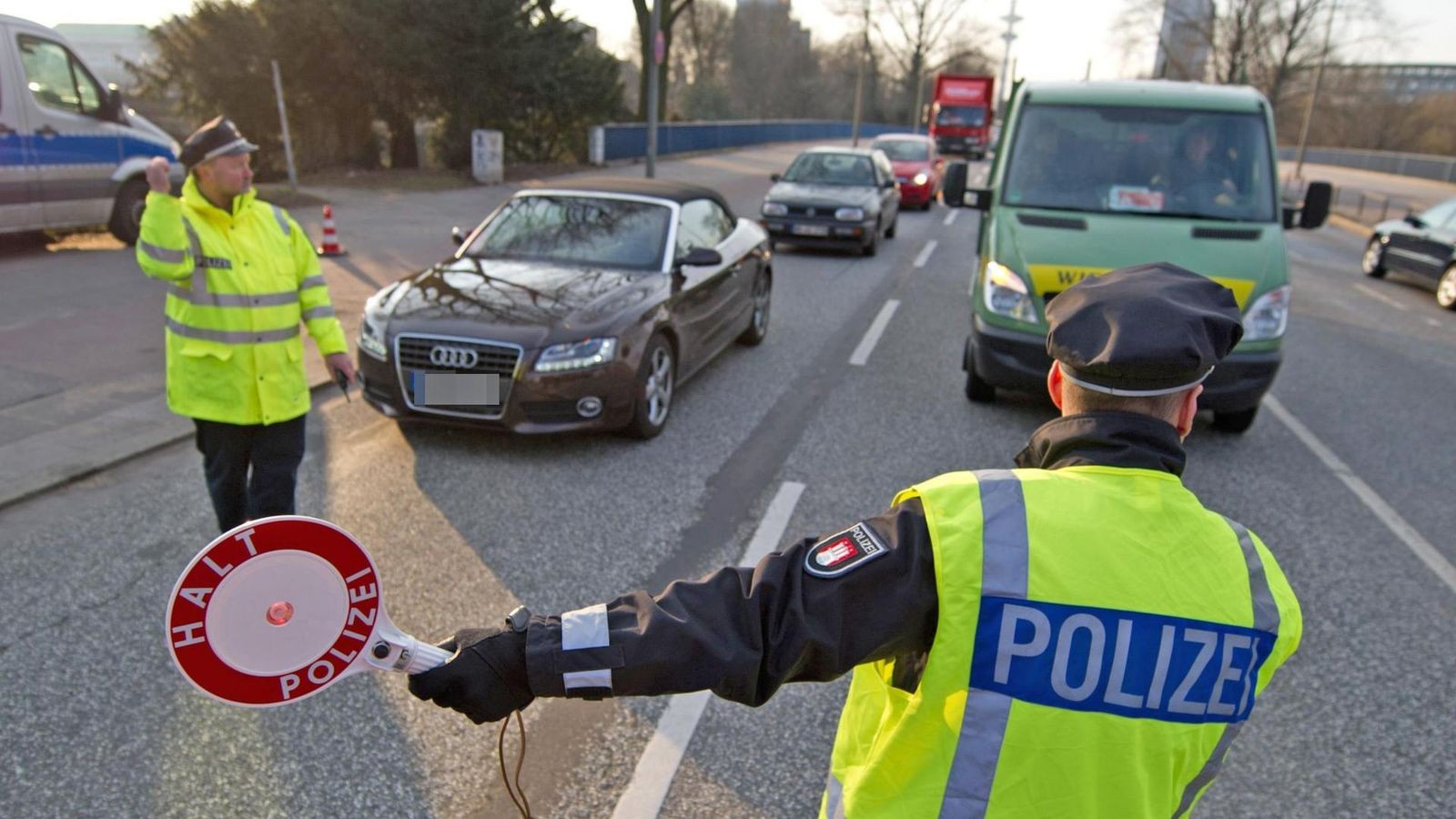 Polizei stoppt Busfahrer mit 1,46 Promille