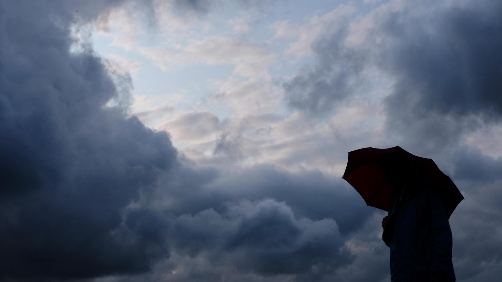 Wind, Sturm und Dauerregen: Aktuelle Wetterwarnungen für Duisburg