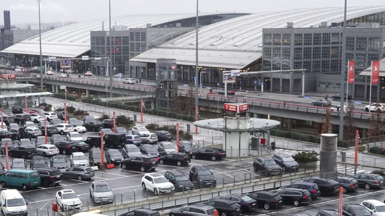 Parken am Airport – mit diesen Tipps können Urlauber sparen