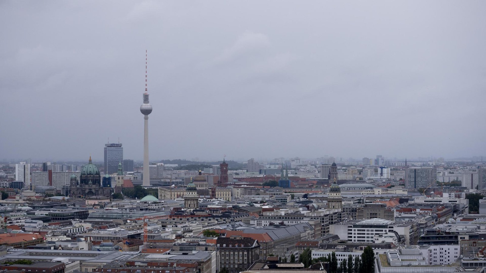Trüber Start mit etwas Auflockerung – und Regen