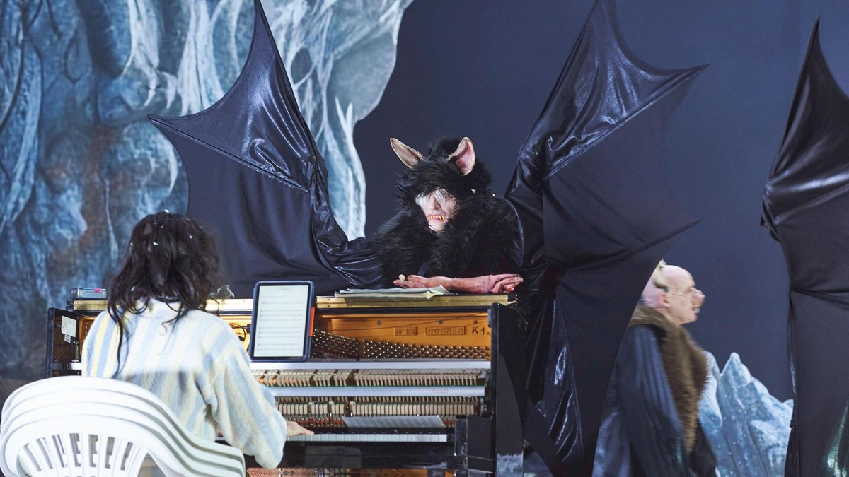 Schauspielhaus Hamburg - Vampire’s Mountain