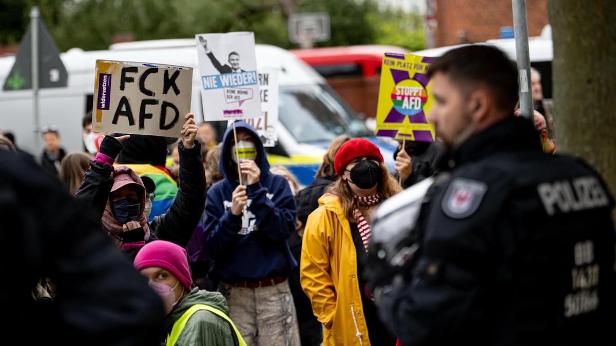 Parteitag AfD Berlin - Gegendemonstration