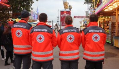 So arbeitet das DRK auf dem Canstatter Wasen - Land Baden-Württemberg - Reutlinger General-Anzeiger