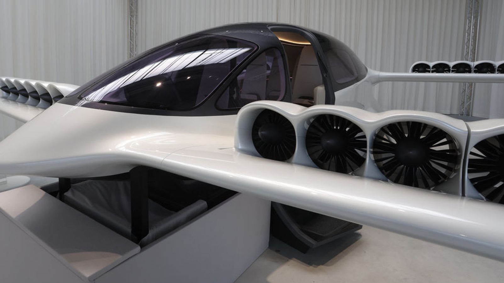 Münchner Flugtaxi-Start-up: Lilium-Patente verkauft | BR24