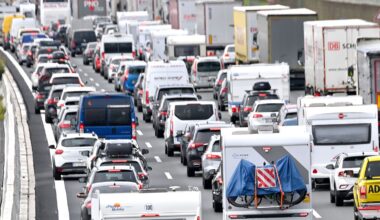 Frau stirbt bei tragischem Unfall auf A99 bei München