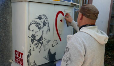 Mit Schablonen und Spraydosen: So verschönert Daniel Gjoka Street-Art die Emmendinger Innenstadt - Emmendingen