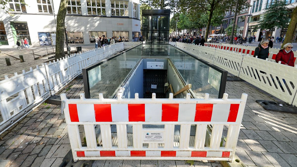 Neubau in Hamburg geplant: Millionen-Toilette wird nach drei Monaten zugeschüttet