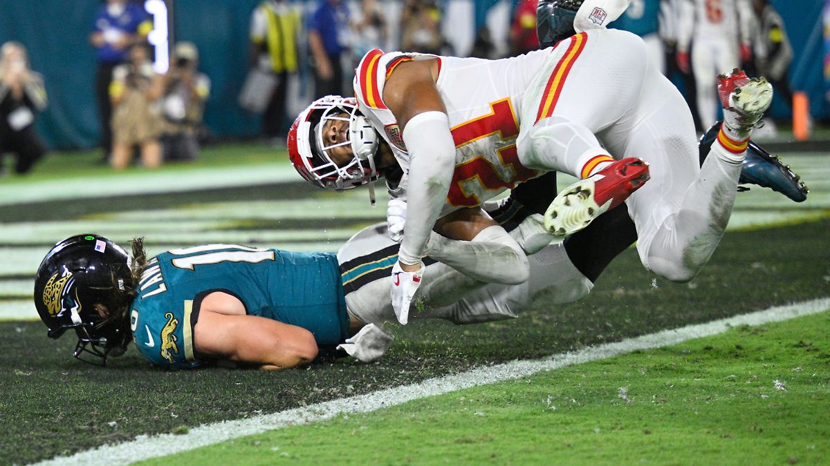 Dramatische Pleite für Chiefs: Quarterback Lawrence rennt panisch zum Sieg-Touchdown
