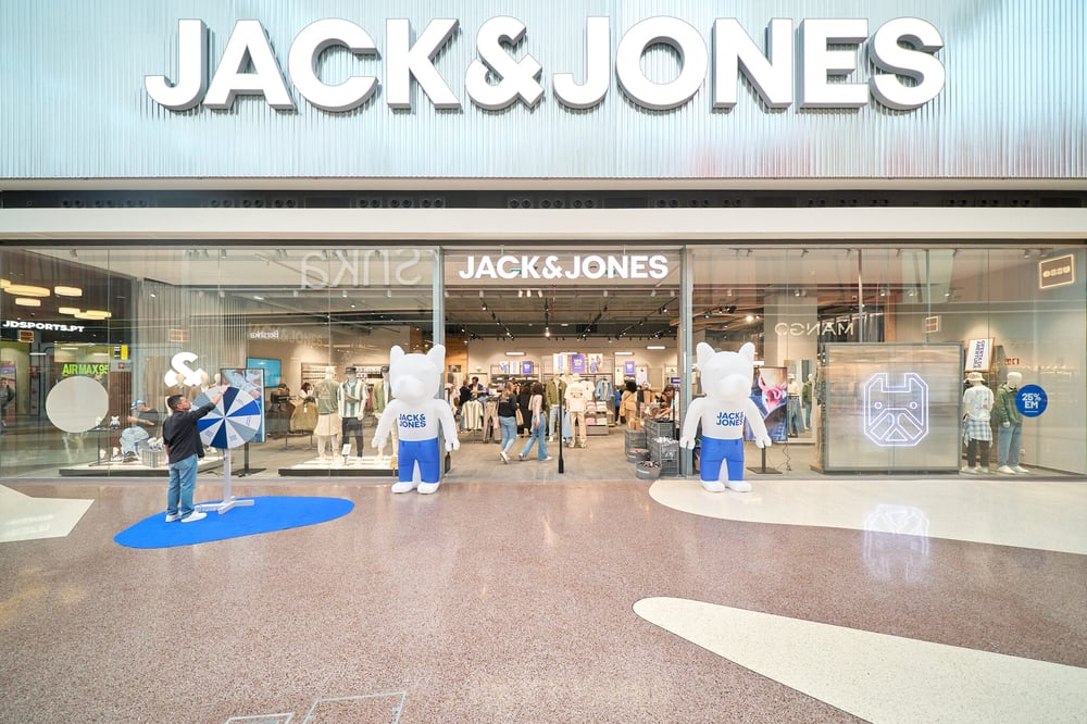 Besonders die Marken-Stores der Hauptmarken Only und Jack & Jones treiben das Wachstum im Jahr des 50-jährigen Bestehens der Gruppe