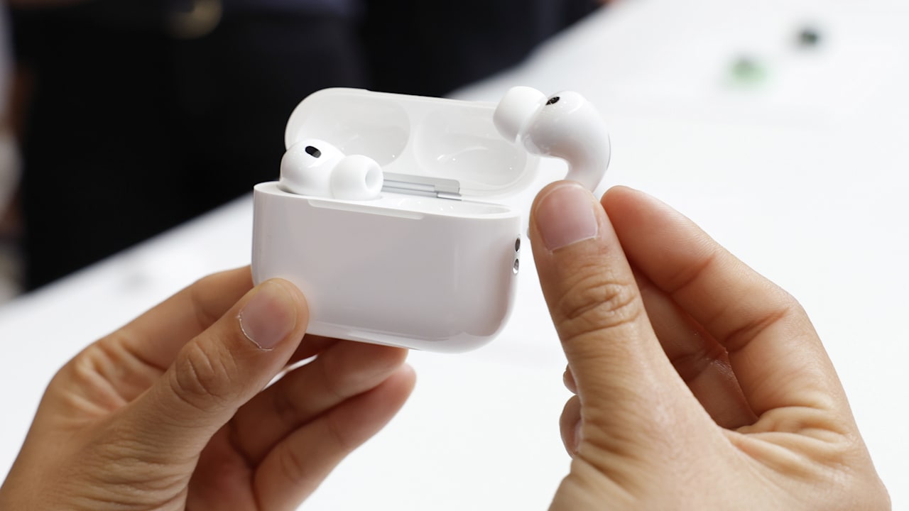 Pfeifgeräusche bei AirPods Pro 3 ärgern Nutzer | Leben & Wissen