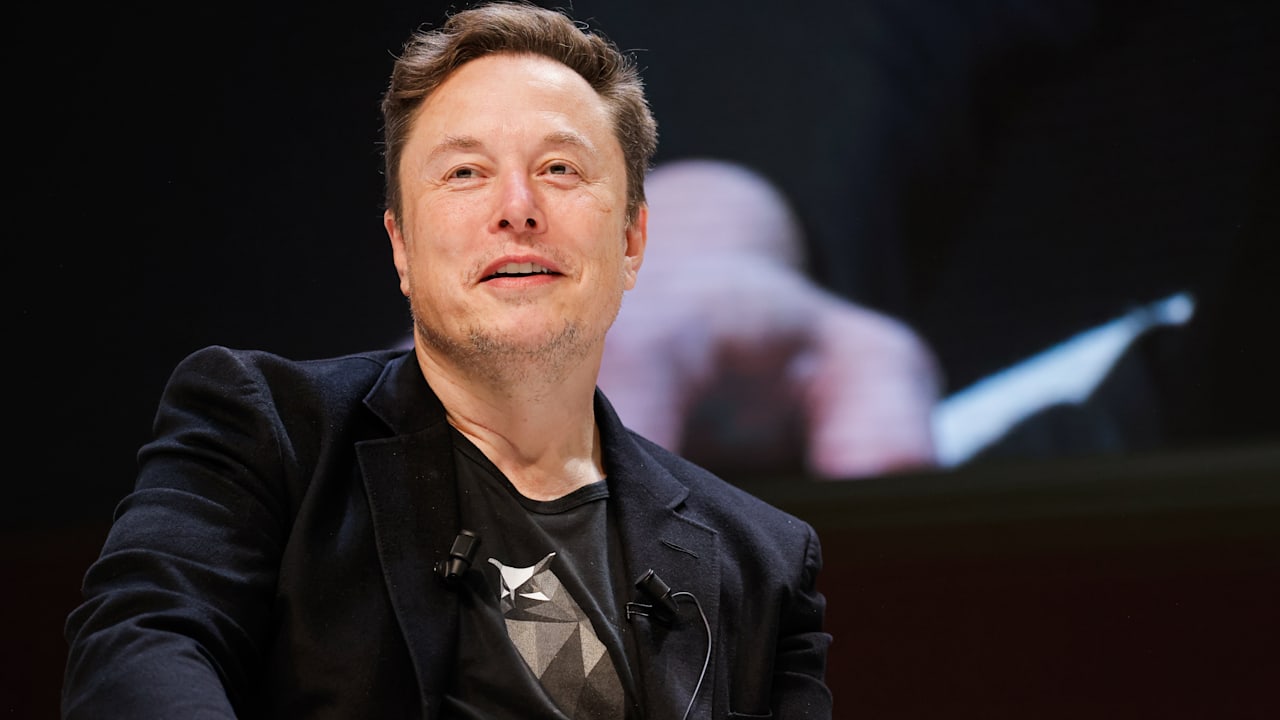 Neuer Reich-Rekord: Musk hat als erster Mensch 500 Milliarden Dollar | Geld