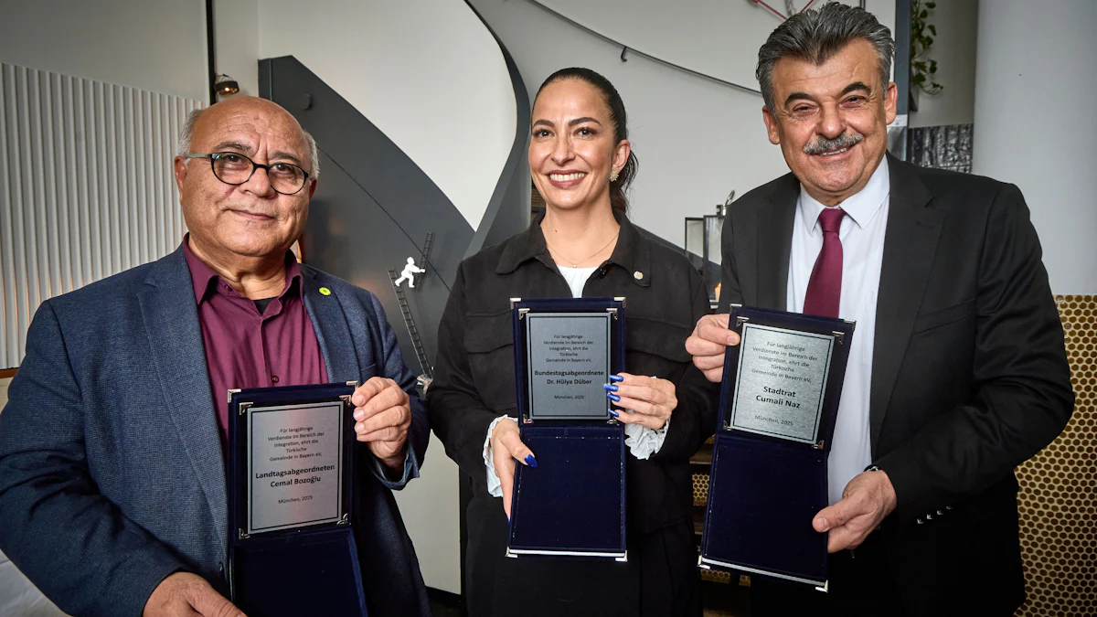 "Immer wieder diese Leitkultur-Debatten, wem nützt das?" - München