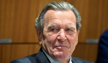 Verhinderung von US-Einfluss: Genervter Ex-Kanzler Schröder verteidigt Nord Stream