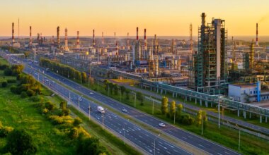 Ukraine News: Feuer in großer russischer Raffinerie ausgebrochen – angeblich technische Ursache - Politik