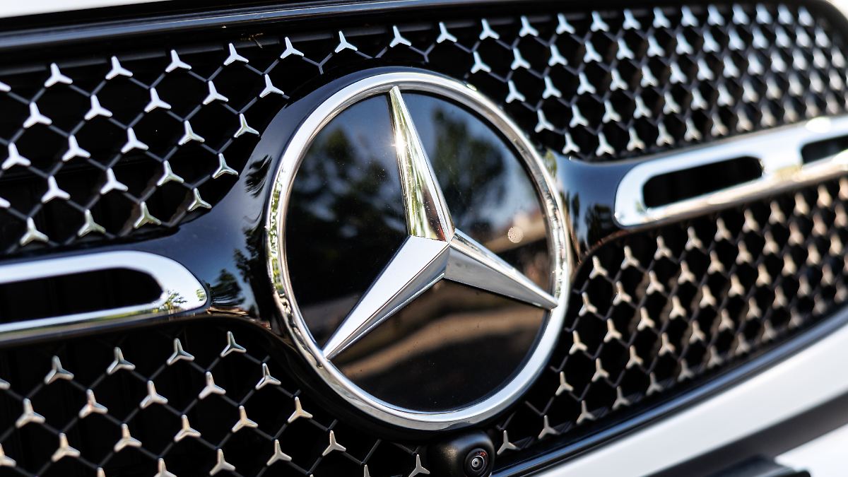 12:03 Positive Überraschung bei Marge? Mercedes-Benz-Aktie legt ordentlich zu - Ntv